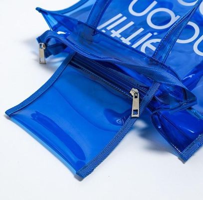 L'étui est livré avec un logo personnalisé, sac en PVC transparent, fermeture à glissière et poche.