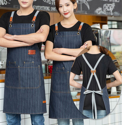 Logo personnalisé imprimé coton denim tablier idéal pour les environnements de restaurant et de bar occupés