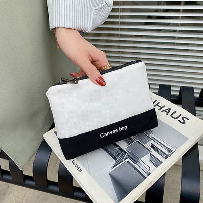 Sac cosmétique en toilette à motifs de lettres