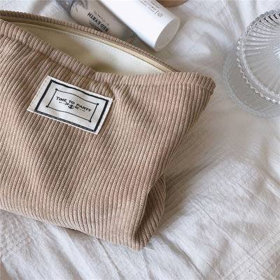 Le plus nouveau maquillage en velours à la mode Fermeture à glissière sac de toilette nouveau design 2021