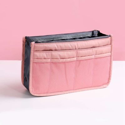 Sac de maquillage en feutre sur mesure avec poignées dures Le complément parfait à votre collection