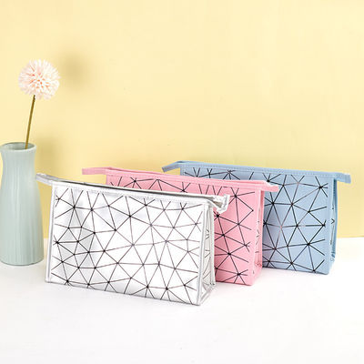Sacs cosmétiques de mode sac de maquillage imperméable à l'eau pour les derniers modèles Voyage Voyage des femmes