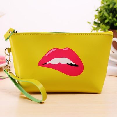 Convient sac cosmétique pu à la mode Logo personnalisé pour vos besoins en cosmétiques