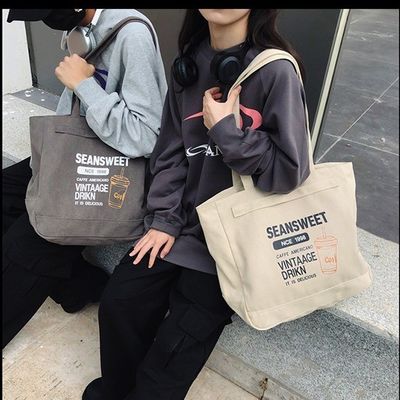 Sacs à main avec poches à la mode et fonctionnels