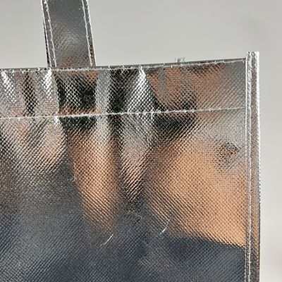 Sac de magasinage écologique Lamination en or Sac métallique en argent non tissé avec logo personnalisé