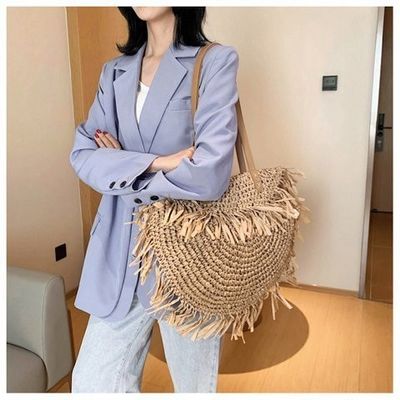Acceptable OEM/ODM Sacs à épaule en paille à franges semi-circulaires d'été pour plage artisanale