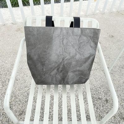 Sac de magasinage en papier Dupont en couleur personnalisée avec un matériau imperméable et lavable