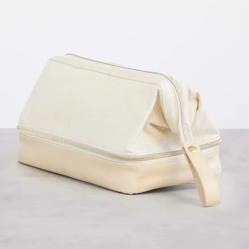 Sac de maquillage fermé à fermeture à glissière pour le stockage sécurisé des produits de marque privée