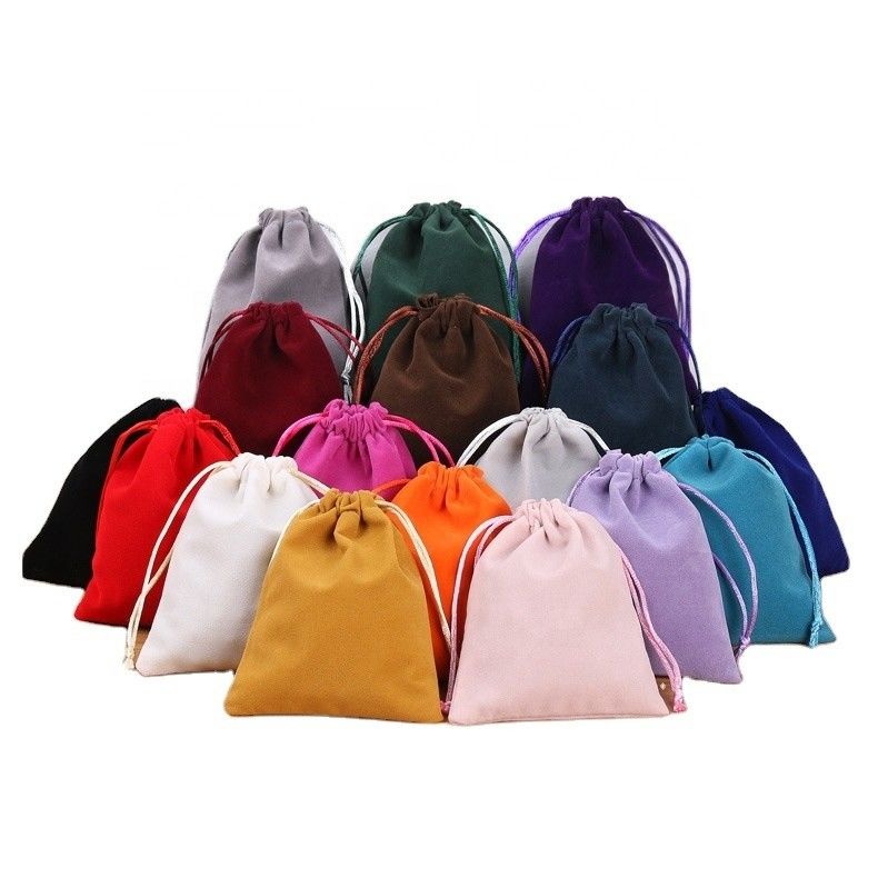 Sacs à cordes de velours colorés pour l'emballage et l'affichage de bijoux sur mesure