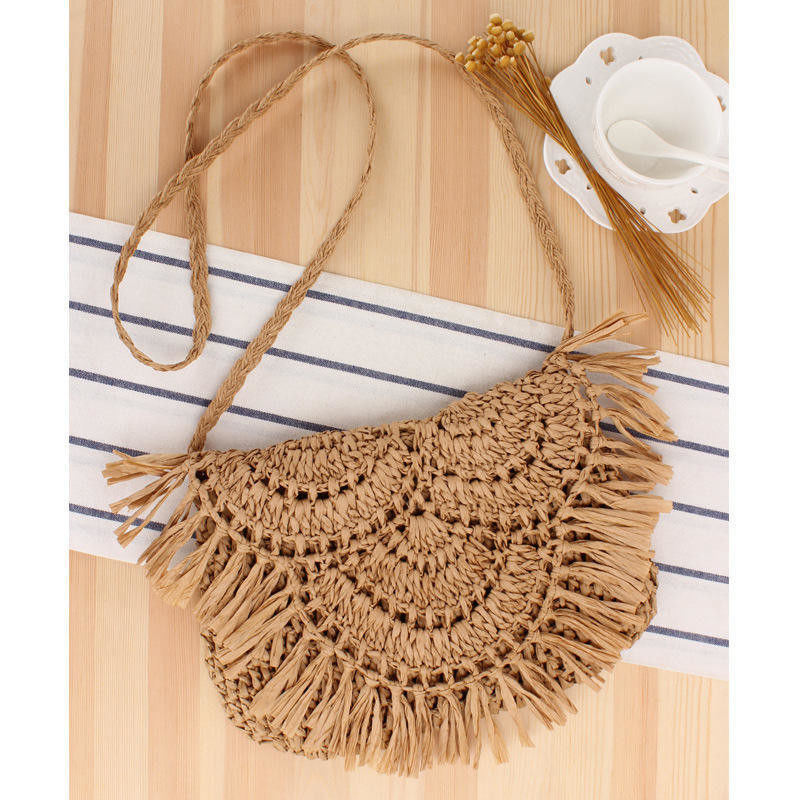Sac de plage Tassel fait à la main Raffia Rattan Crossbody pour les femmes vacances d'été