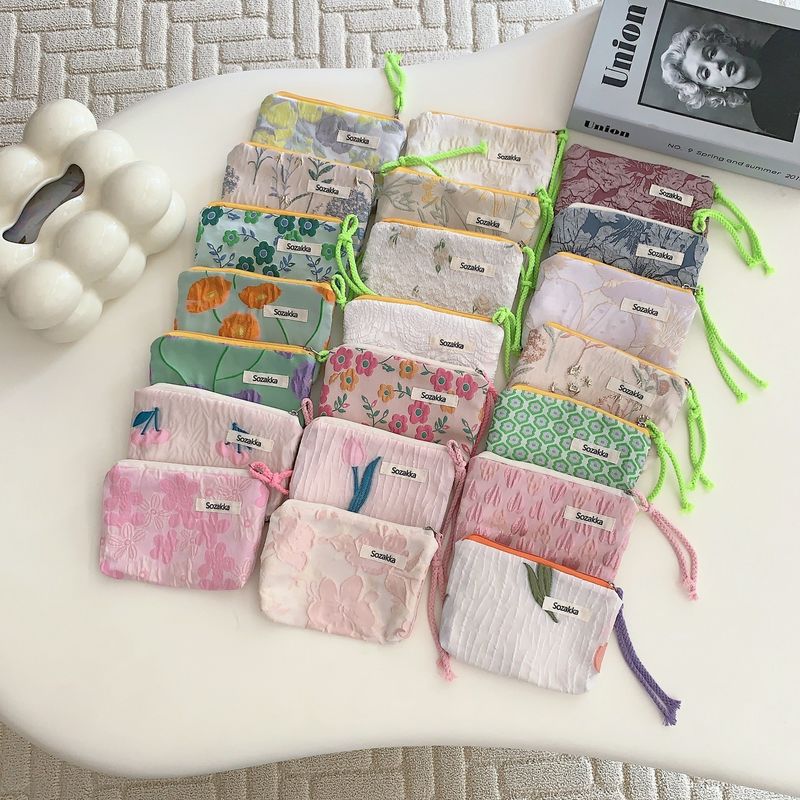 Maquillage de voyage sac cosmétique boîtier en coton sur mesure sac toilette en toilette sac de maquillage floral