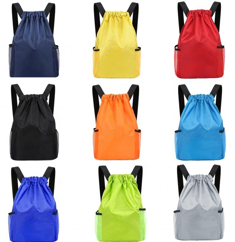 Sac à dos à la corde à tirer imperméable à la couleur pour les aventures et les sports en plein air