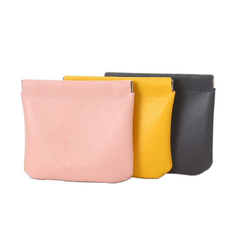 Gardez vos cosmétiques organisés et accessibles avec ce maquillage en cuir PU compact