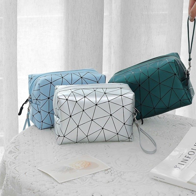 Design personnalisé en cuir en PU sac de maquillage de marque privée sac de maquillage cosmétique petites commandes