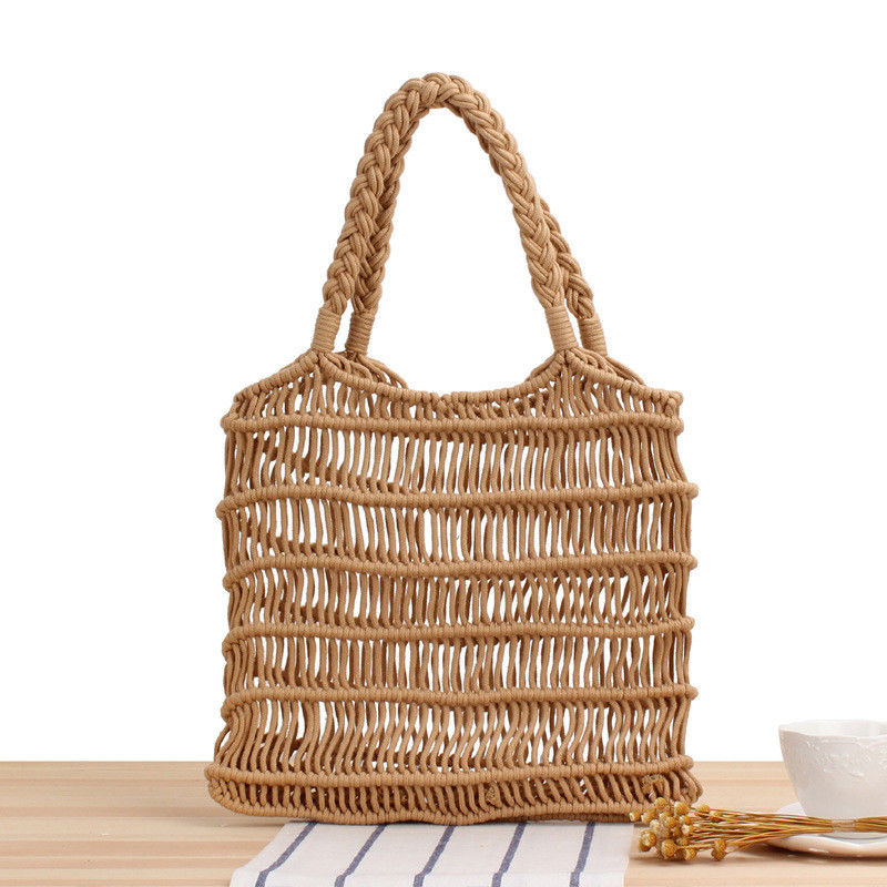 Couleur personnalisée L'été 2022 Sacs à main de paille pour femmes à la main creux sac à main de plage tissé